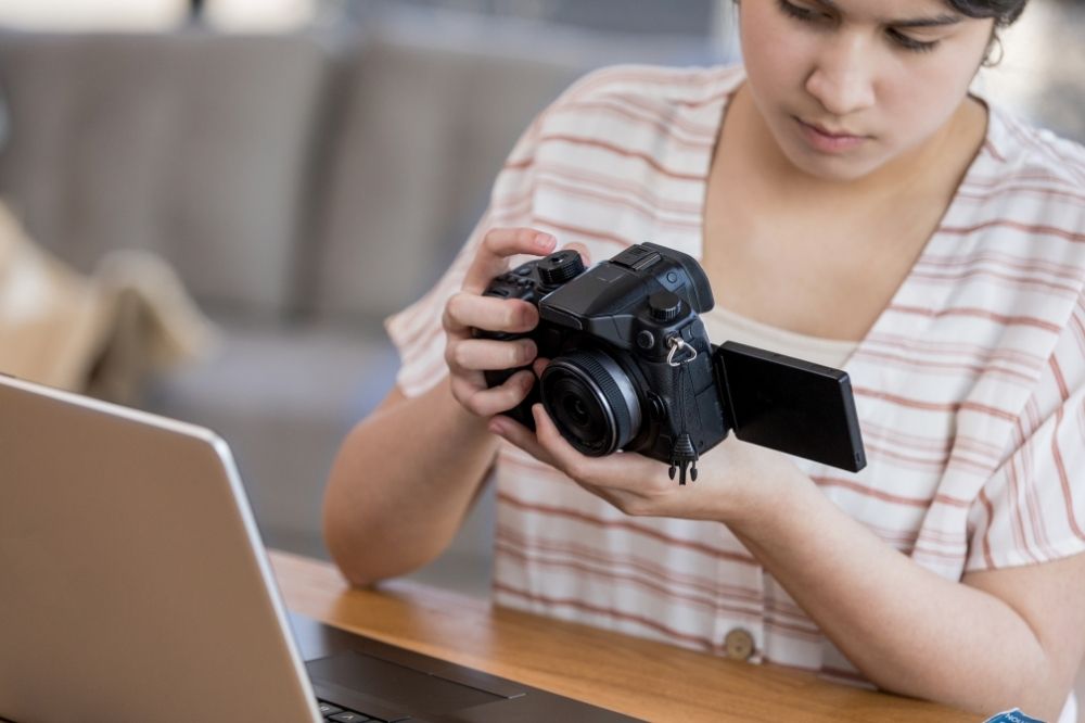 Vlogging tips to video your writing experience